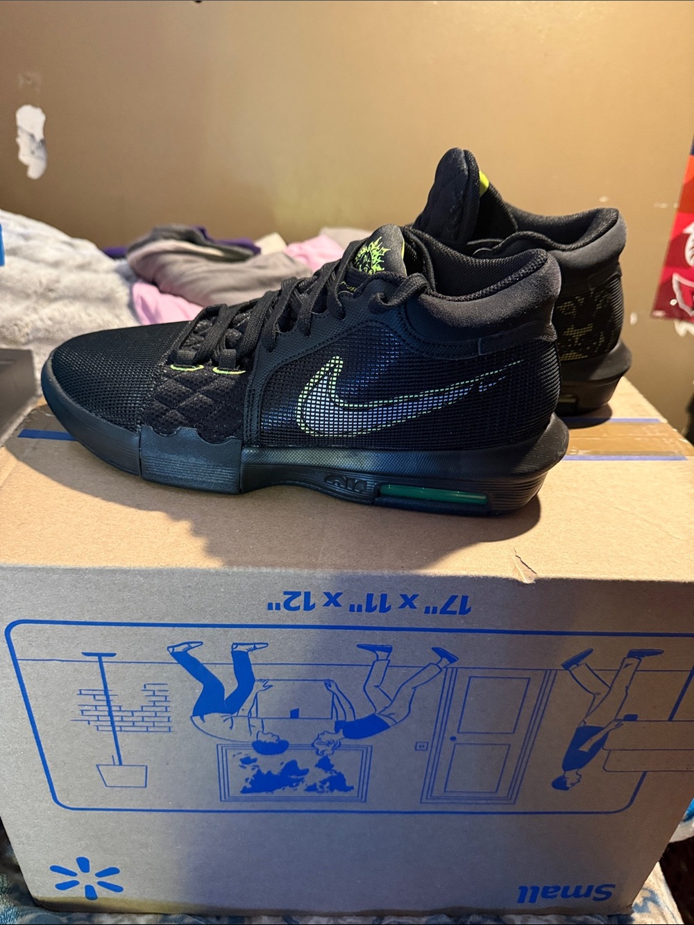 Nike Kids' Black Sneakers with Neon Green Accents